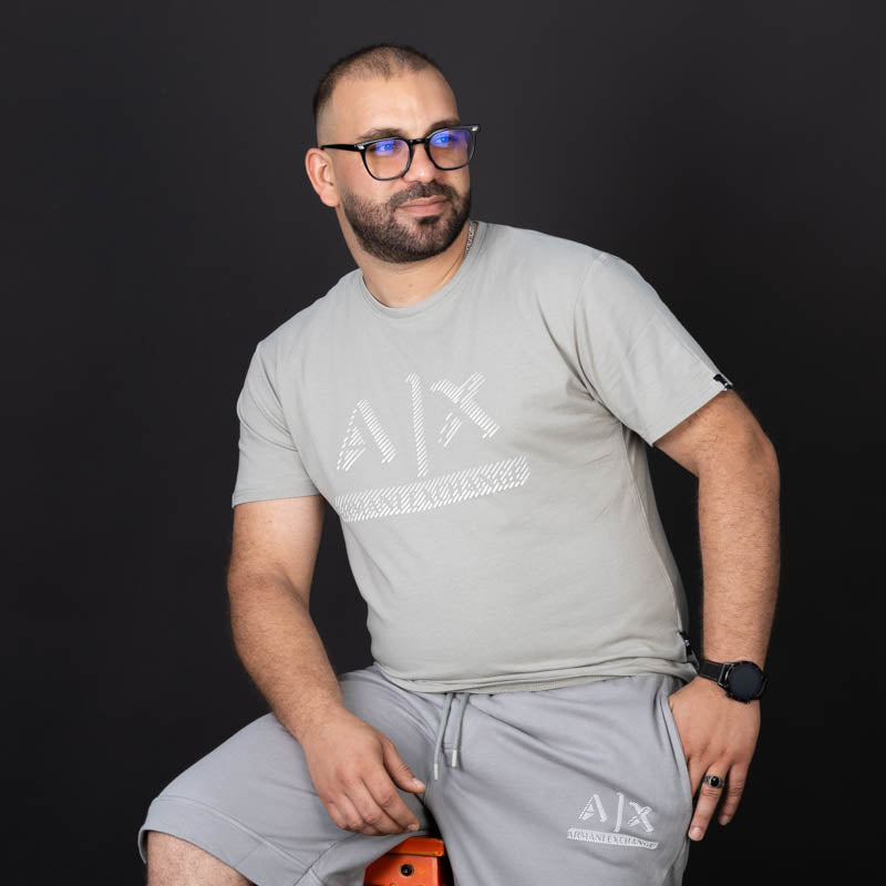 اونسومبل ارماني بسعر استثنائي 290 الف فقط
